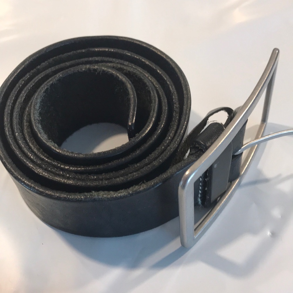 Banana republic leather belt